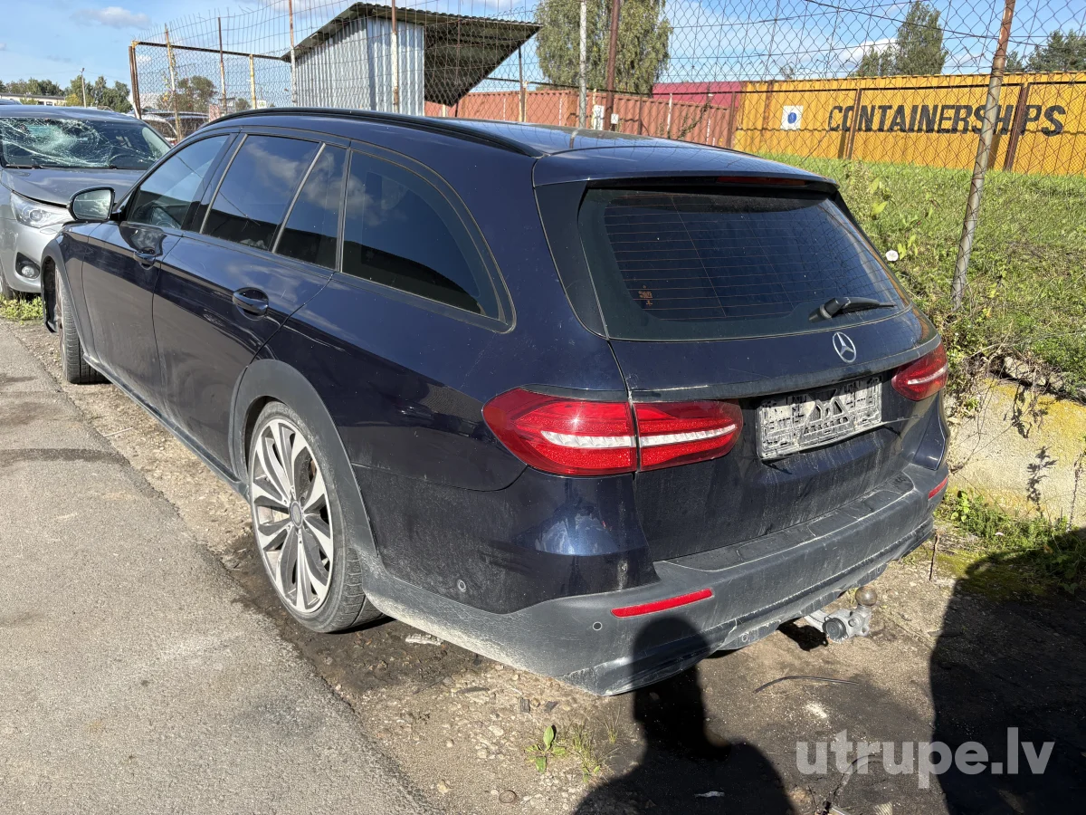 MERCEDES E220D 4MATIC ALLTERRAIN