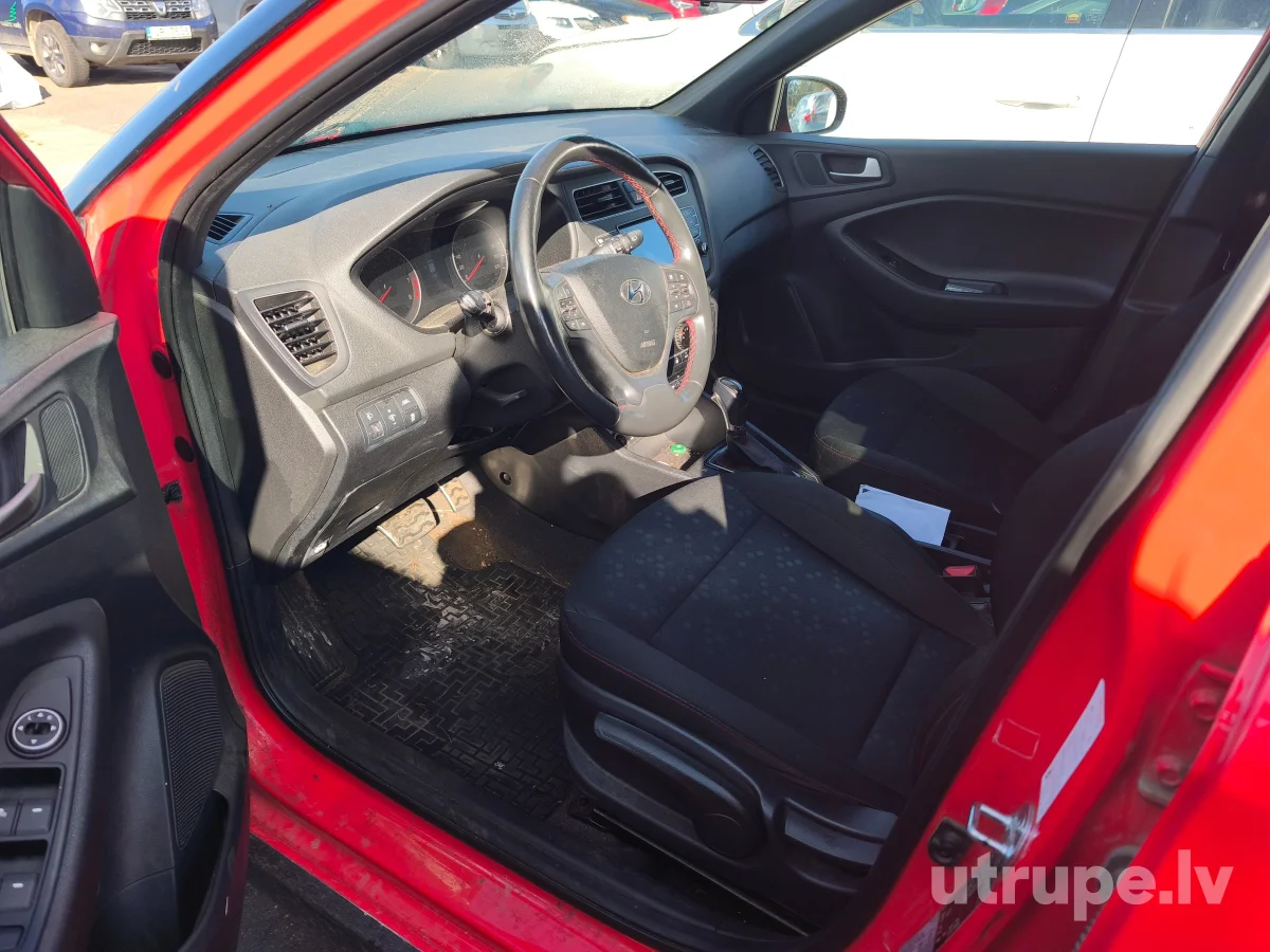 HYUNDAI I20 ACTIVE