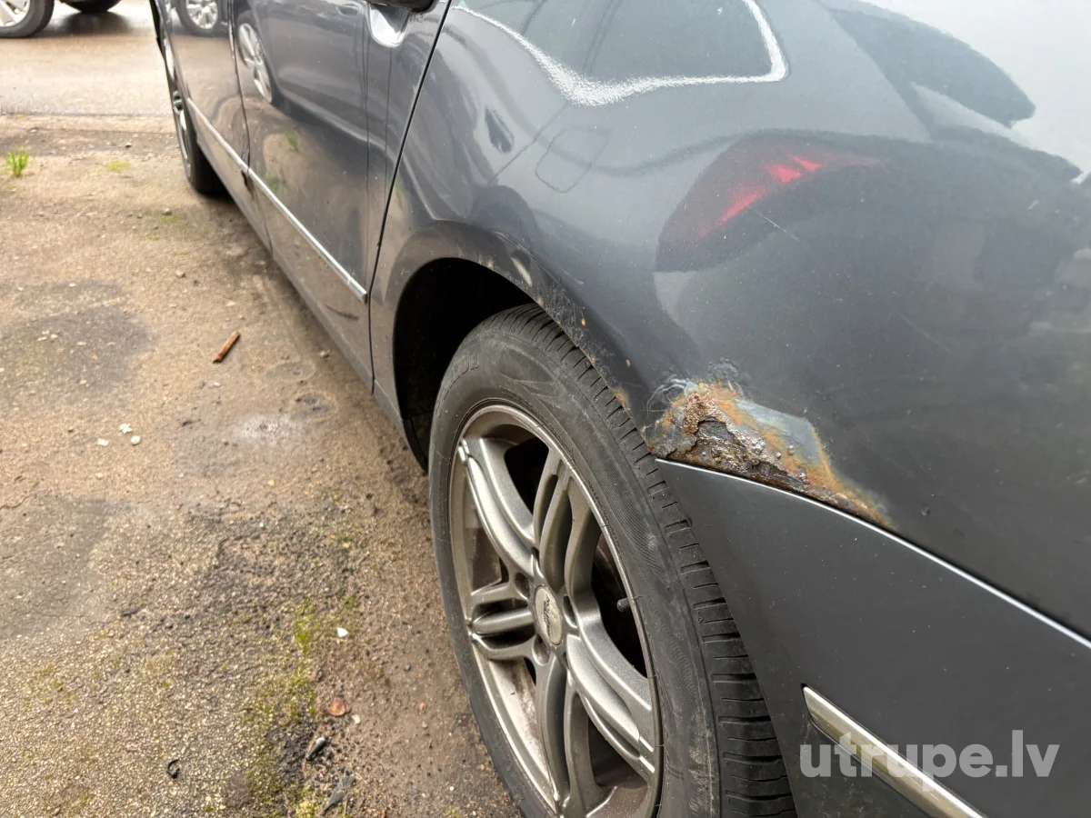 VOLKSWAGEN PASSAT (B6)