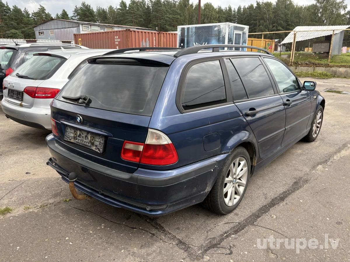 BMW 320