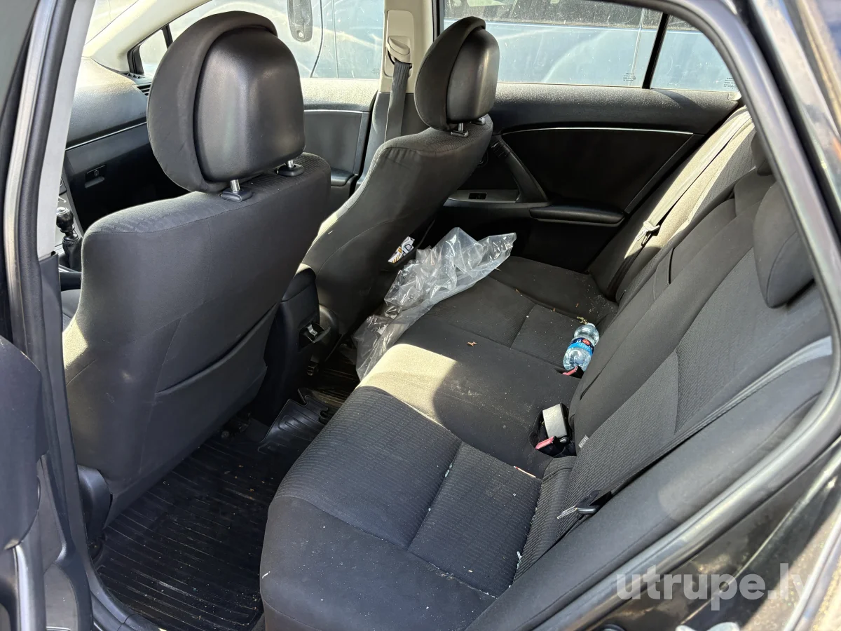 TOYOTA AVENSIS