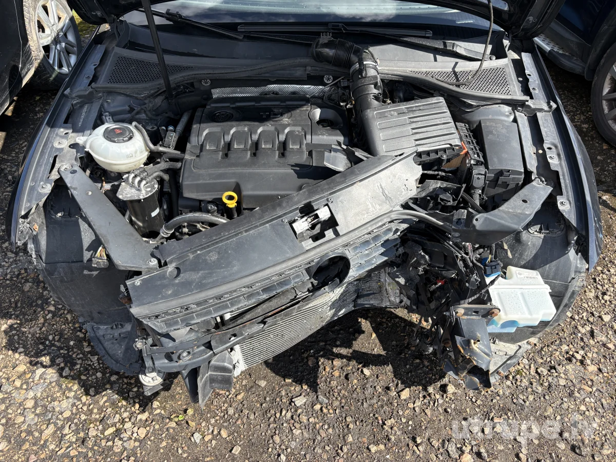 VOLKSWAGEN PASSAT (B7)