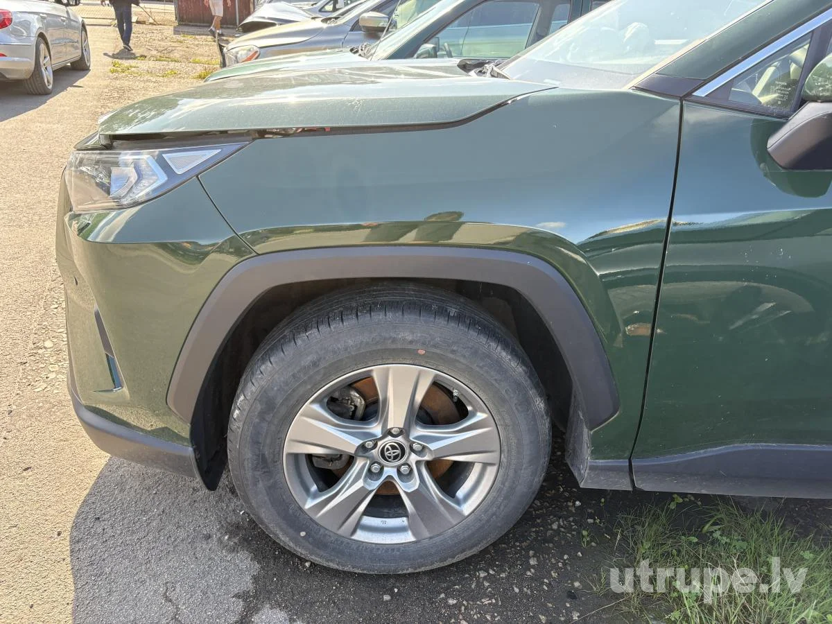 TOYOTA RAV 4