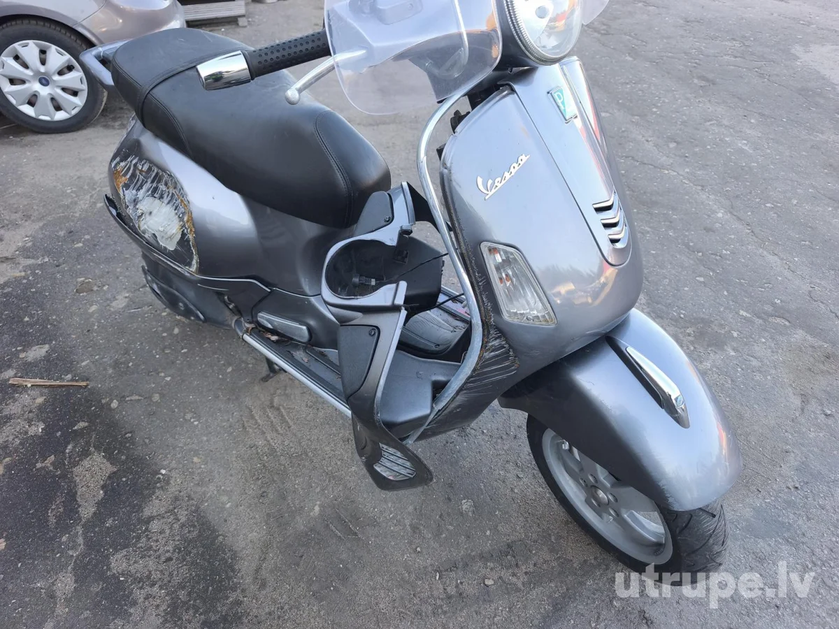PIAGGIO VESPA GT125